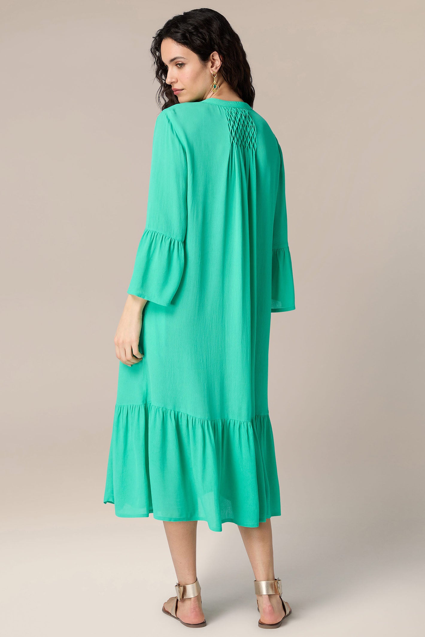 ワンピース MARTE sahara Smocking Design Dress Smocking Design Dress｜ボリュームAラインワンピース – MARTE