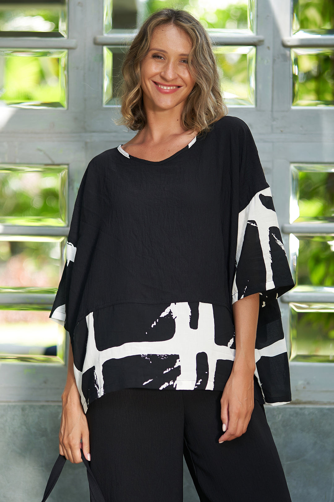 Tara Vao Lia Black Monochrome Print Top 2057 - Experience Boutique