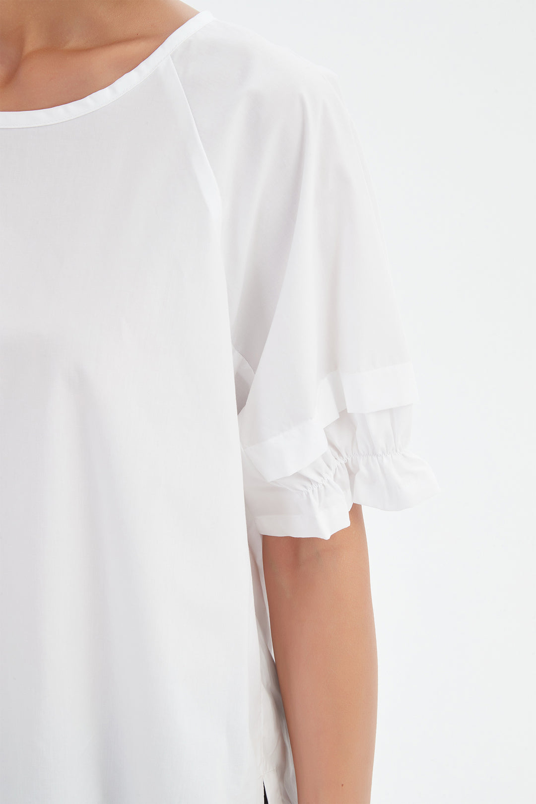 Tirelli 25A3730 White Ruffle Sleeve Lyocell Top