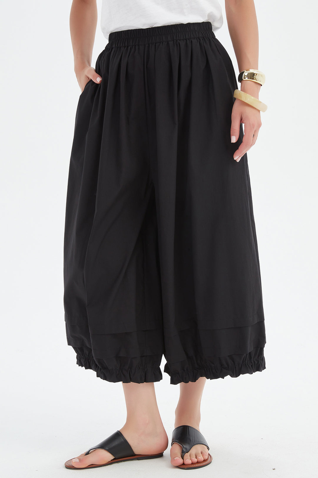 Tirelli 25P3734 Black Ruffle Cuff Easy Wide Leg Cropped Trousers