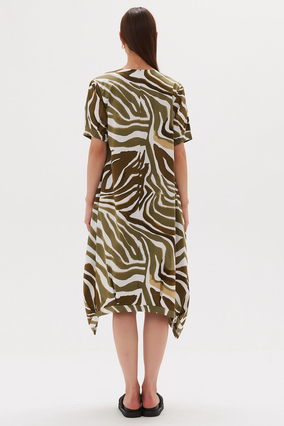 Tirelli S3210 Monstera Khaki Green Print V-Neck Billow Dress - Experience Boutique