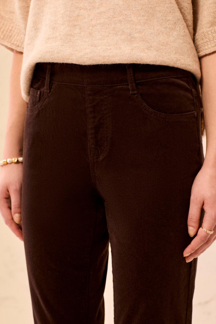 Tribal Audrey Saddle Brown Slim Leg Cord Trousers 5580O-4989, waistband detail