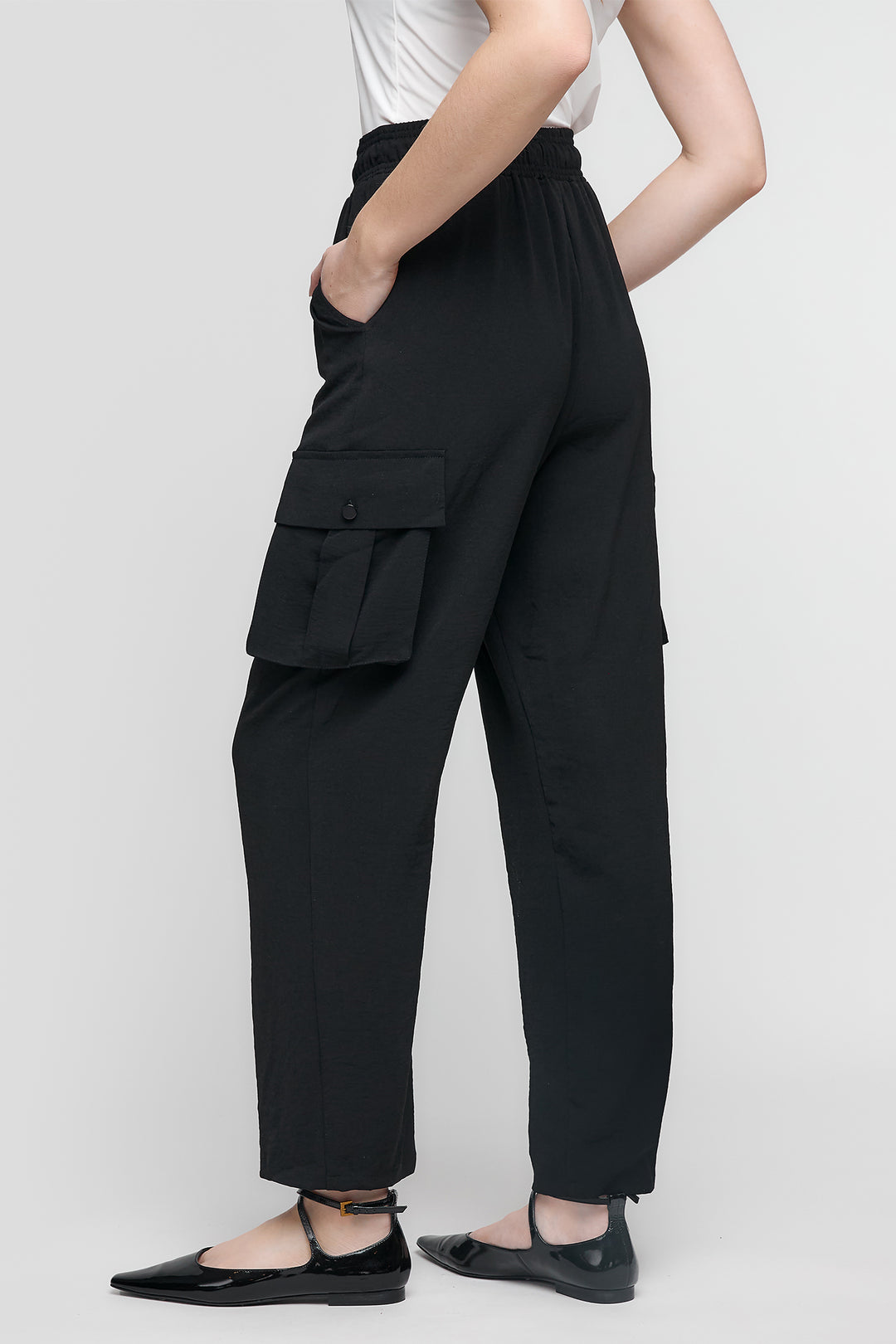 Uchuu Cargo Trousers Drawstring Waist Wide Leg Black CS25-115 - Experience Boutique