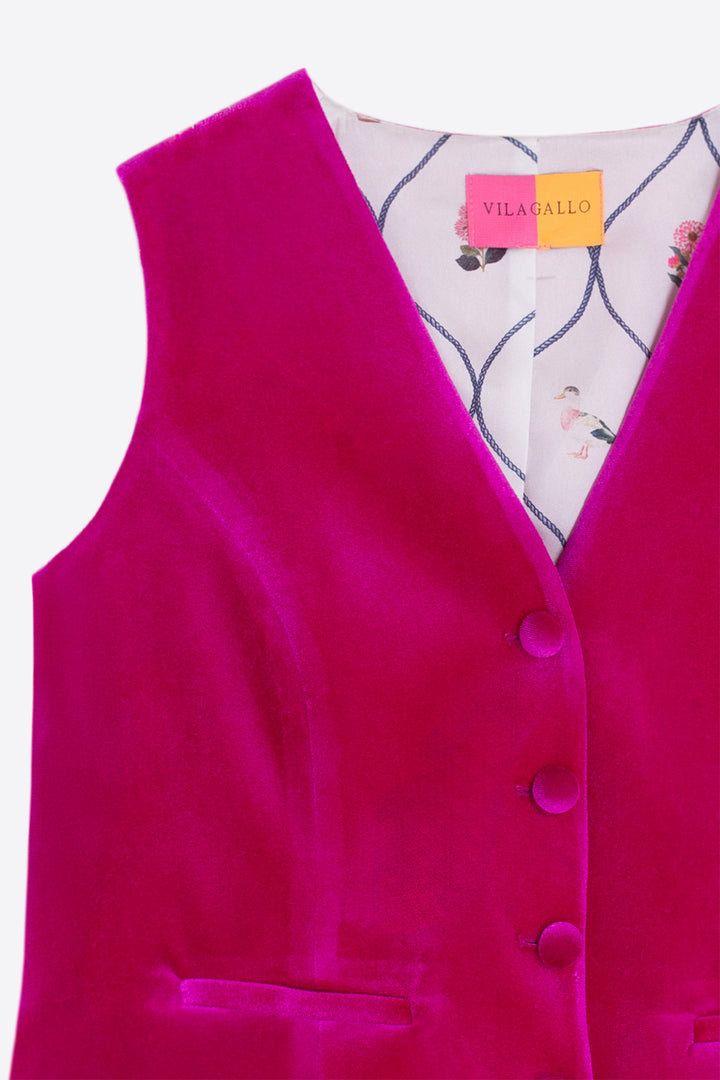 Vilagallo Gata Hot Pink Velvet Waistcoat 34212, detail of the covered buttons and printed lining