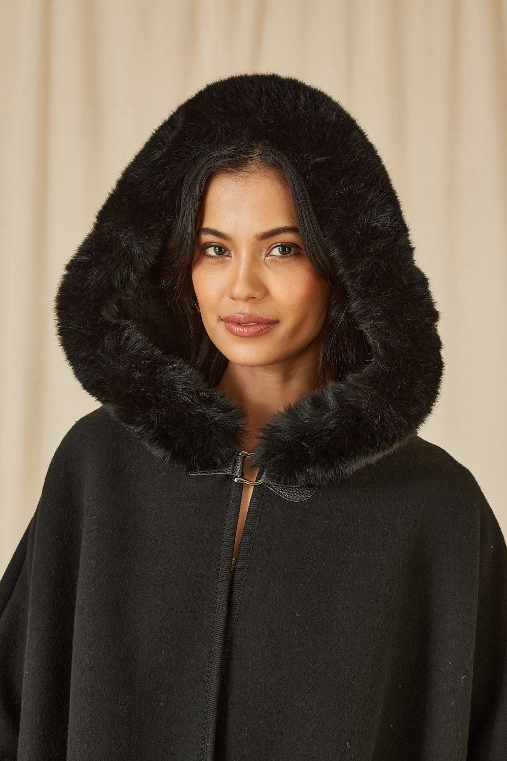 Yumi Black Cape With Luxe Fur Trim And Lining