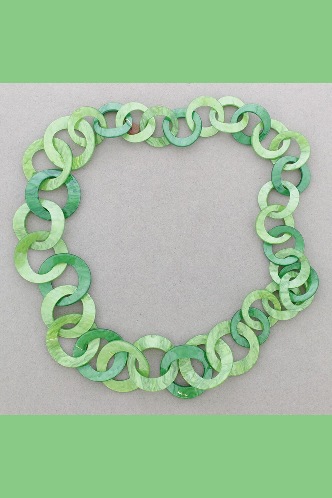 Green Two Tone Resin Link Necklace