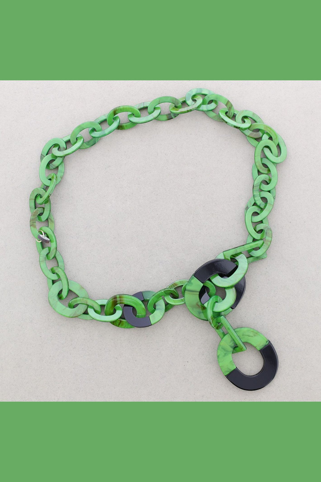 Green Two Tone Resin Link Necklace