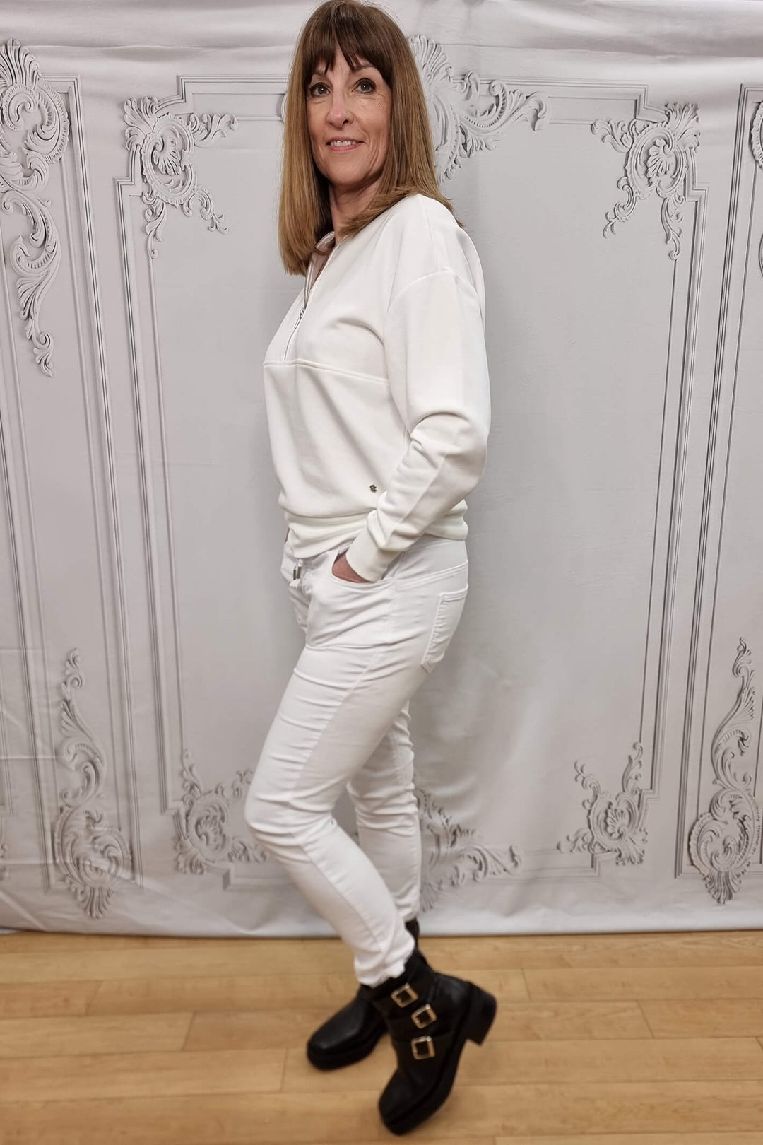 White Magic Stretch Pull-On Jeans
