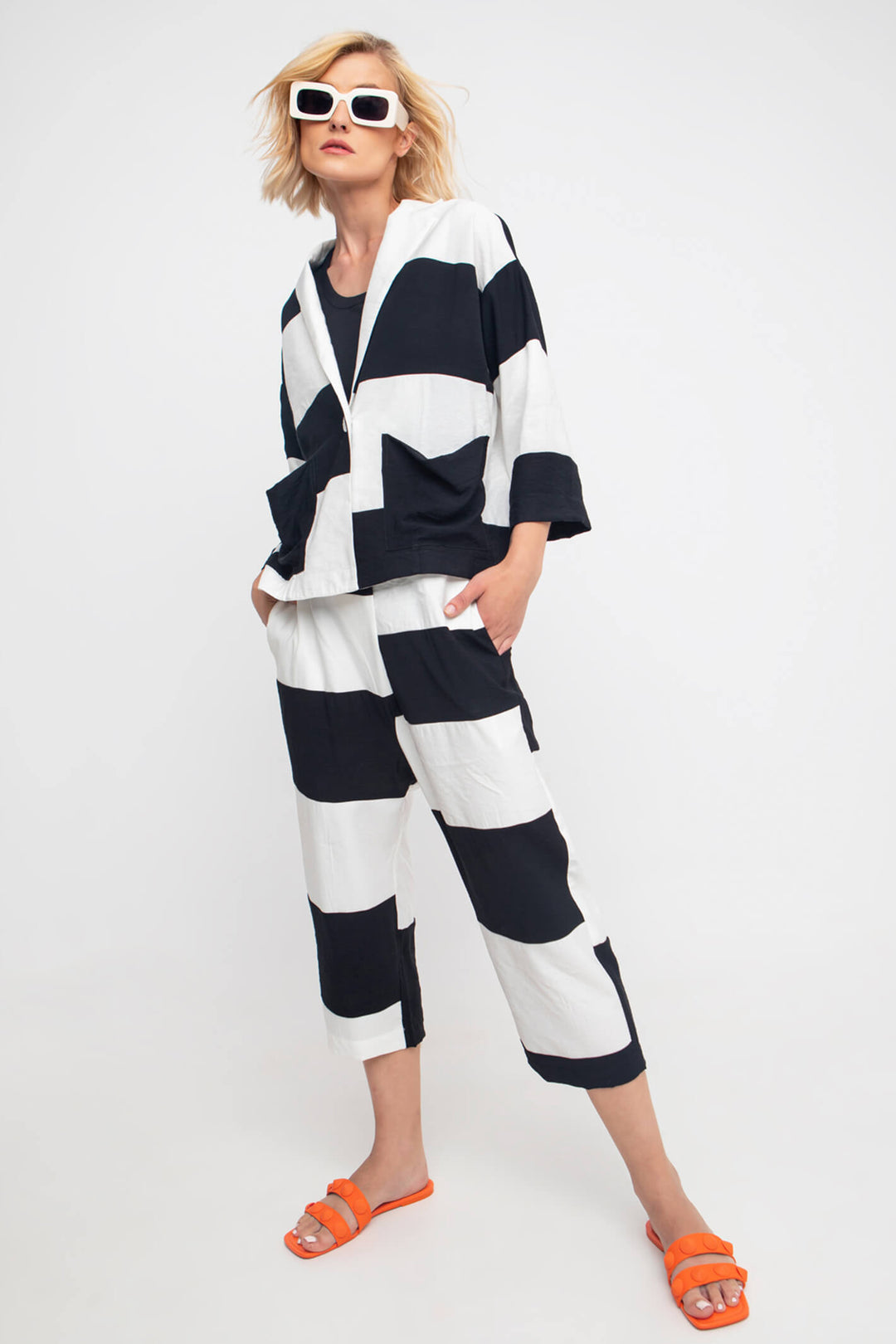 Ozai N Ku 83-3060 Black & White Block One Button Jacket - Experience Boutique