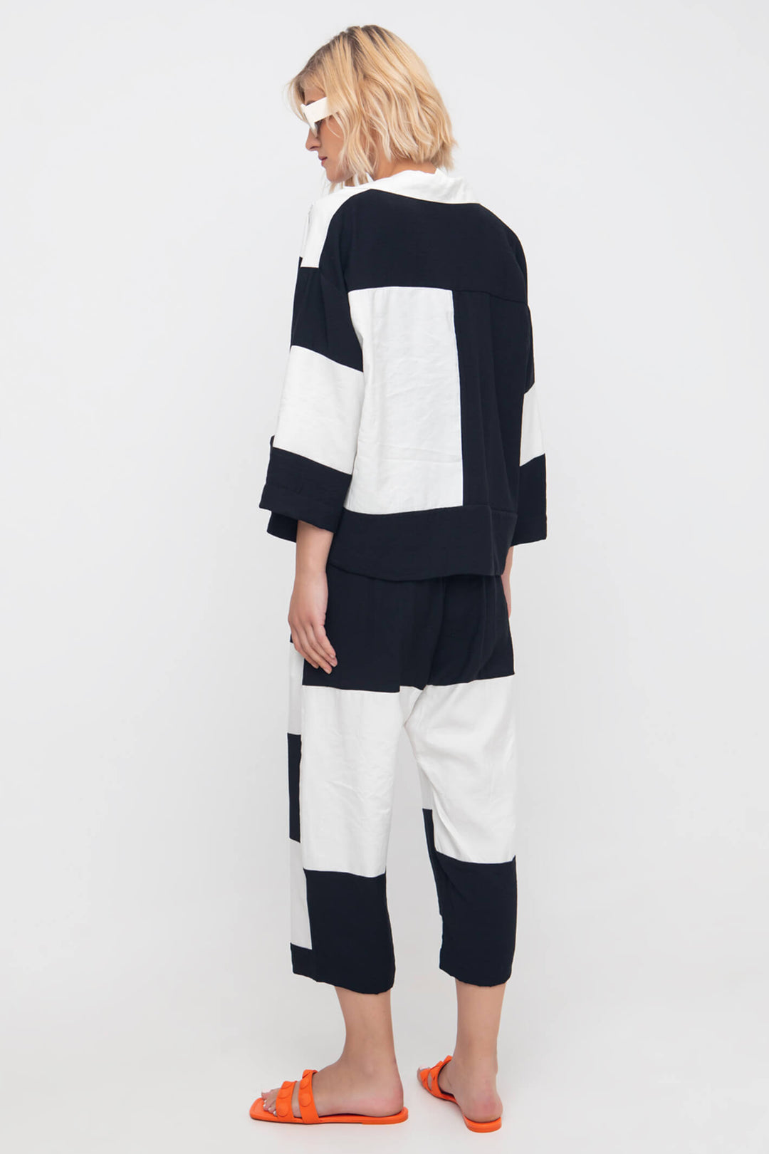 Ozai N Ku 83-3060 Black & White Block One Button Jacket - Experience Boutique
